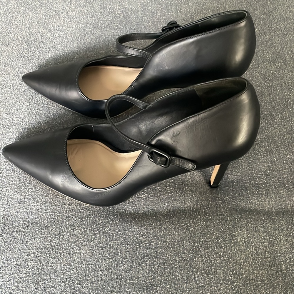 Shoes - Picture 2 of 3